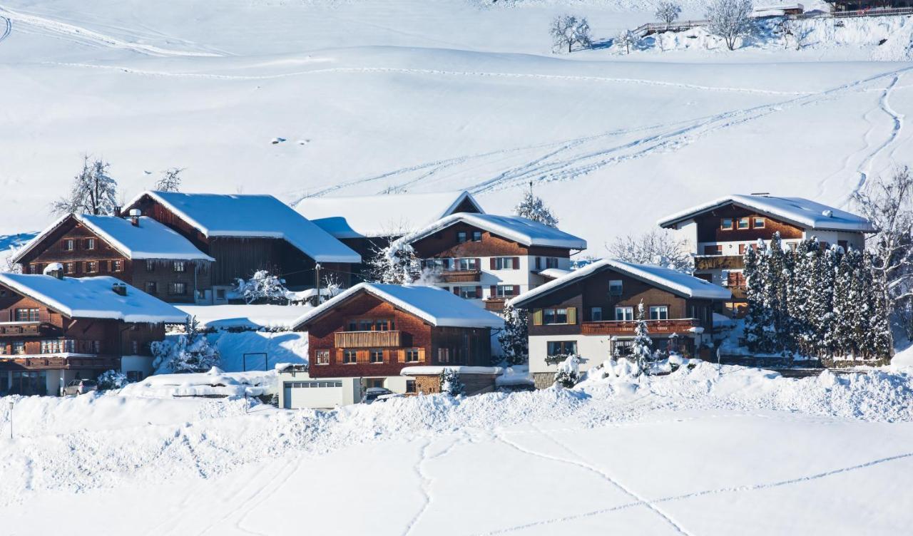 Apartamento Haus Elfriede Schwarzenberg im Bregenzerwald Exterior foto